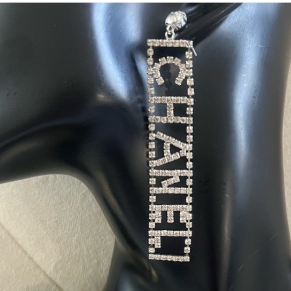CHANEL Jewelry - Chanel Crystals CHANEL Longo long earrings